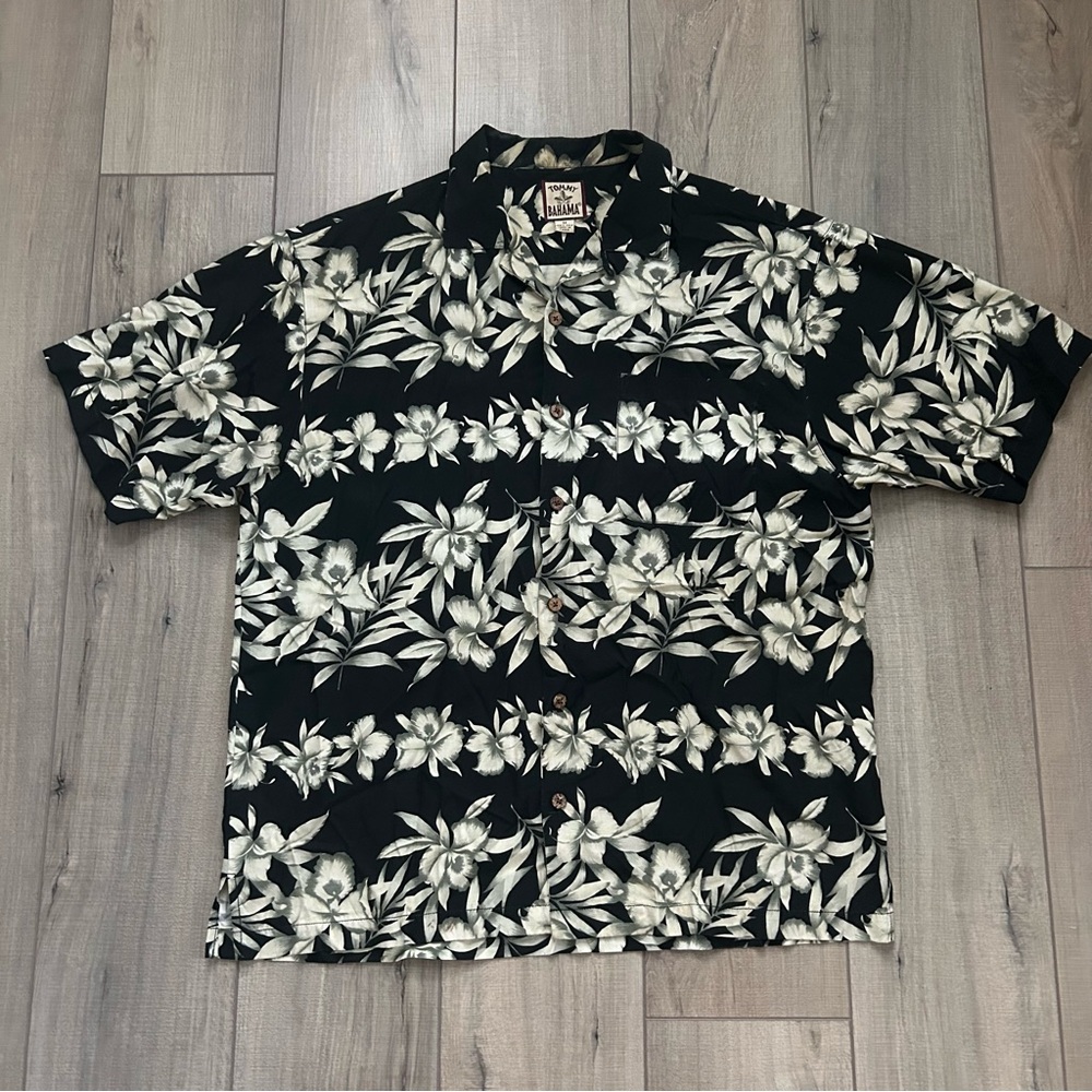Tommy Bahama silk Aloha shirt sz Medium